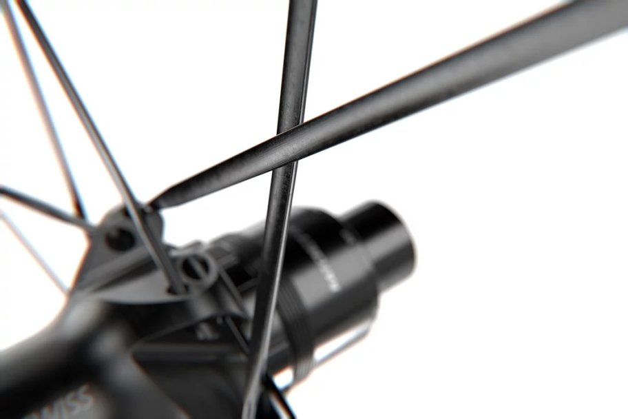 DT Swiss P 1800 Spline DB 23 700c Takakiekko