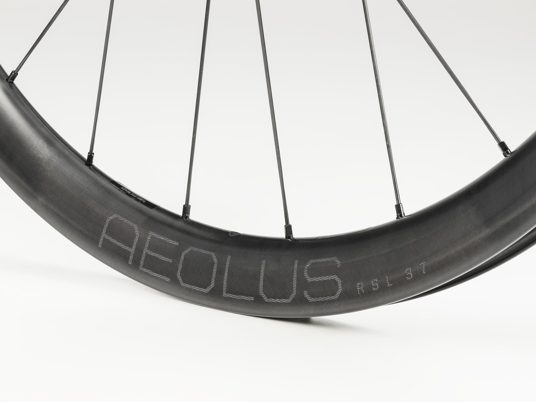 Bontrager Aeolus Rsl 37 Tlr Disc Road 700C Kiekko