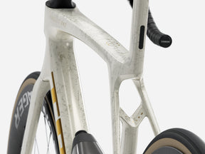 Trek Madone SLR 7 AXS Maantiepyörä
