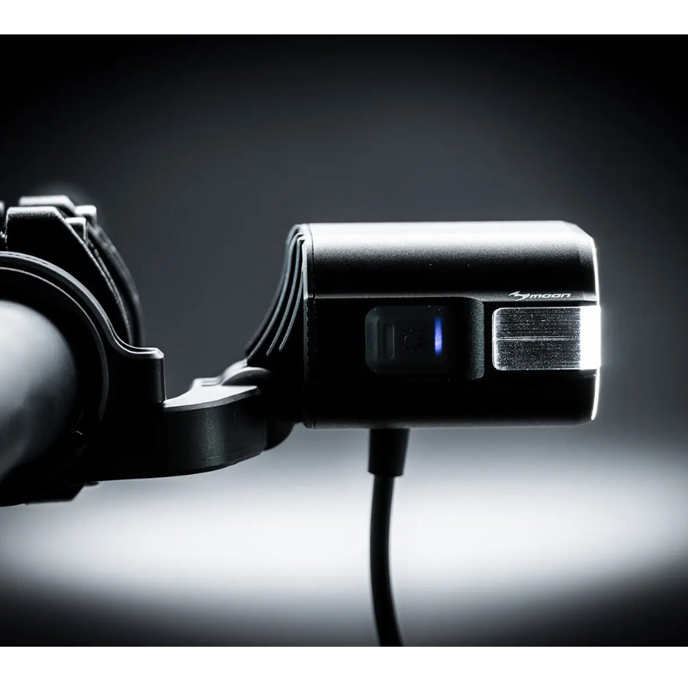 Moon E-power 2000 Etuvalo