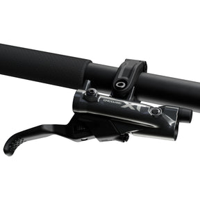 Shimano Deore XT BL-M8200/BR-MT805 Flat Mount Taka Levyjarrusarja
