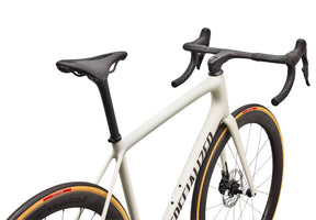 Specialized Aethos 2 Pro AXS Maantiepyörä