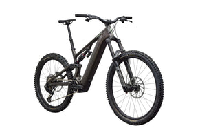 Specialized Levo 4 EVO Comp Täysjousitettu Sähkömaastopyörä