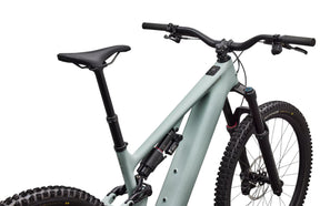 Specialized Levo 4 EVO Comp Täysjousitettu Sähkömaastopyörä