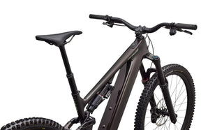 Specialized Levo 4 EVO Comp Täysjousitettu Sähkömaastopyörä