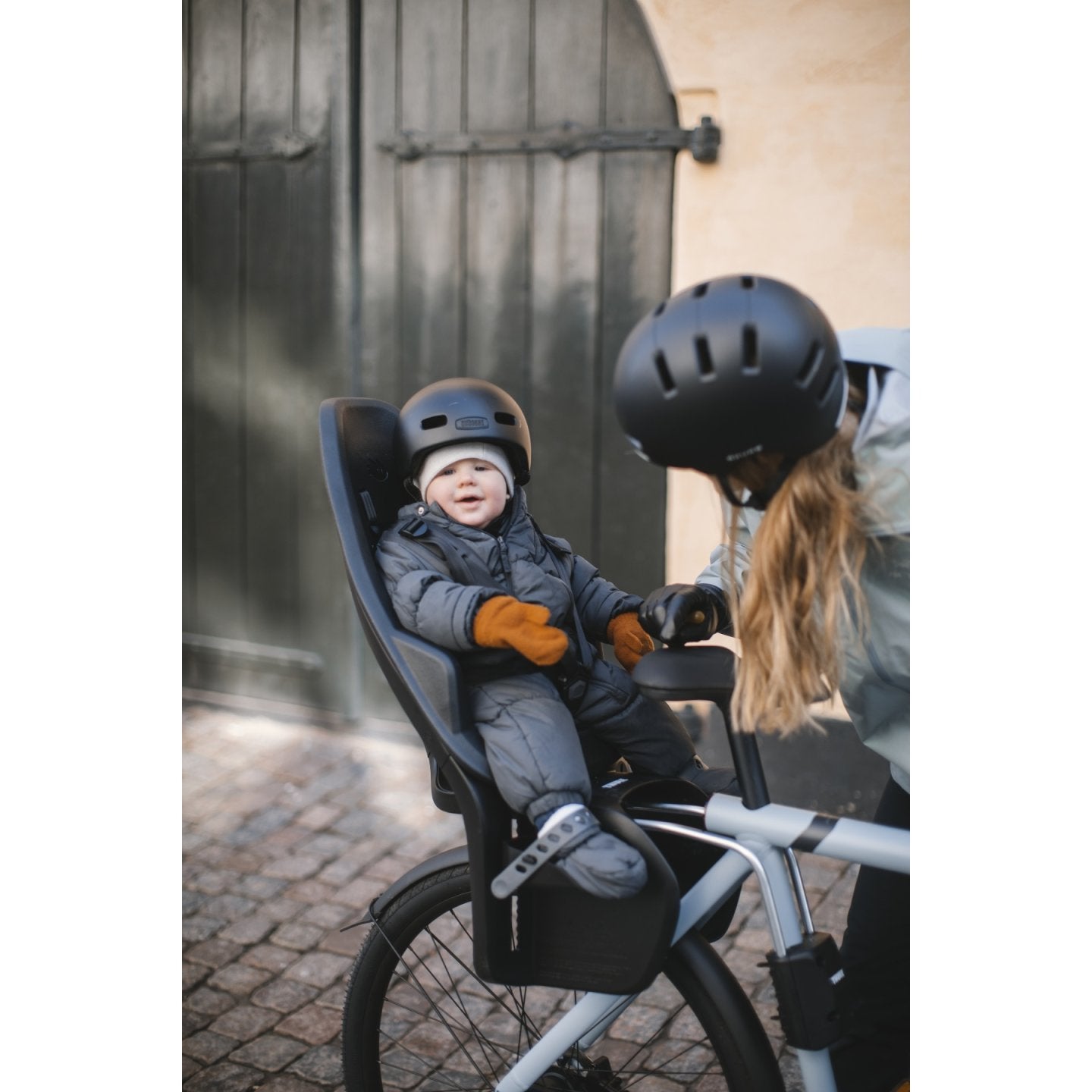 Thule Yepp 2 Maxi Lastenistuin