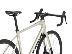 Trek Domane AL 5 Gen 4 Maantiepyörä