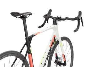 Trek Domane SL 5 Gen 5 Maantiepyörä