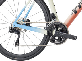 Trek Domane SL 6 Gen 4 Maantiepyörä