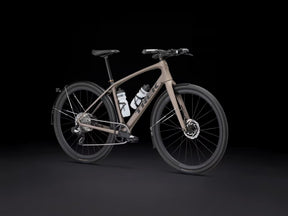 Trek FX Sport 6 Hybridipyörä