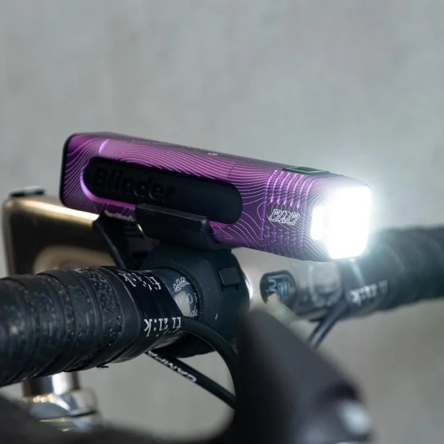 Knog Blinder 900 Limited Violetti Etuvalo